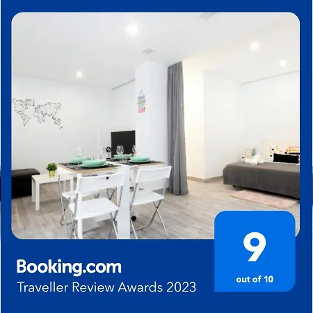 Acogedor Loft En Bajo Centrico Con Parking Wifi * Córdoba