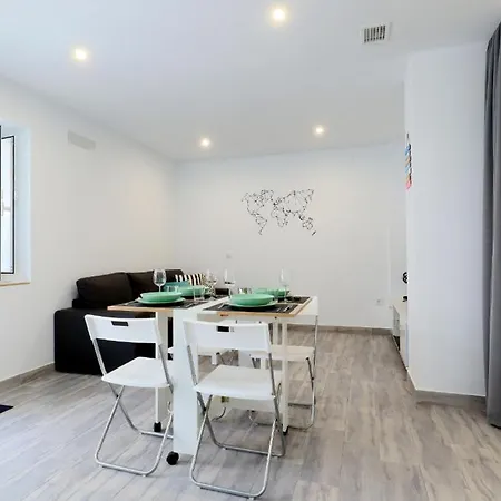 Acogedor Loft En Bajo Centrico Con Parking Wifi * Кордова